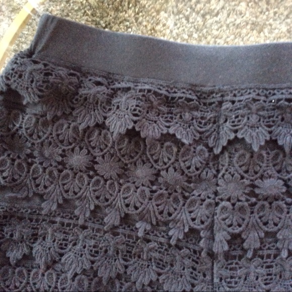 Express lace shorts NWT - Picture 3 of 6